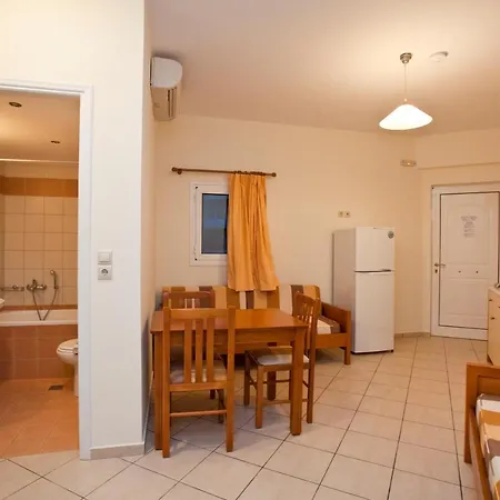 Phaedra Hotel 2*